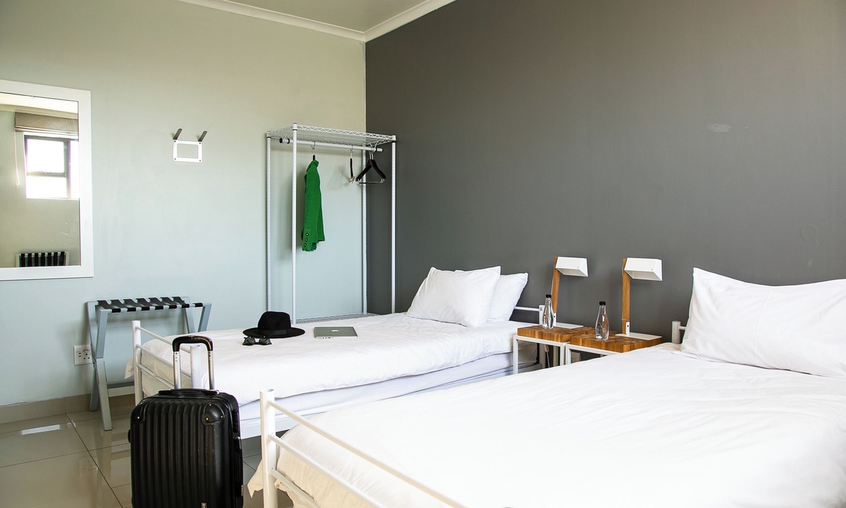 Hermanus City-Centre Hostel | Zzzone Boutique Hostel