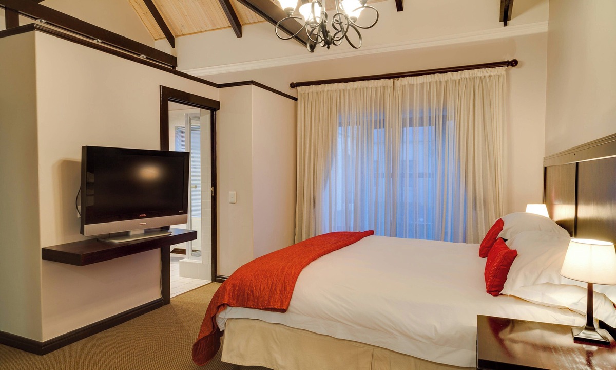 Stellenbosch Central Hotel | Protea Hotel by Marriott Dorpshuis & Spa Stellenbosch