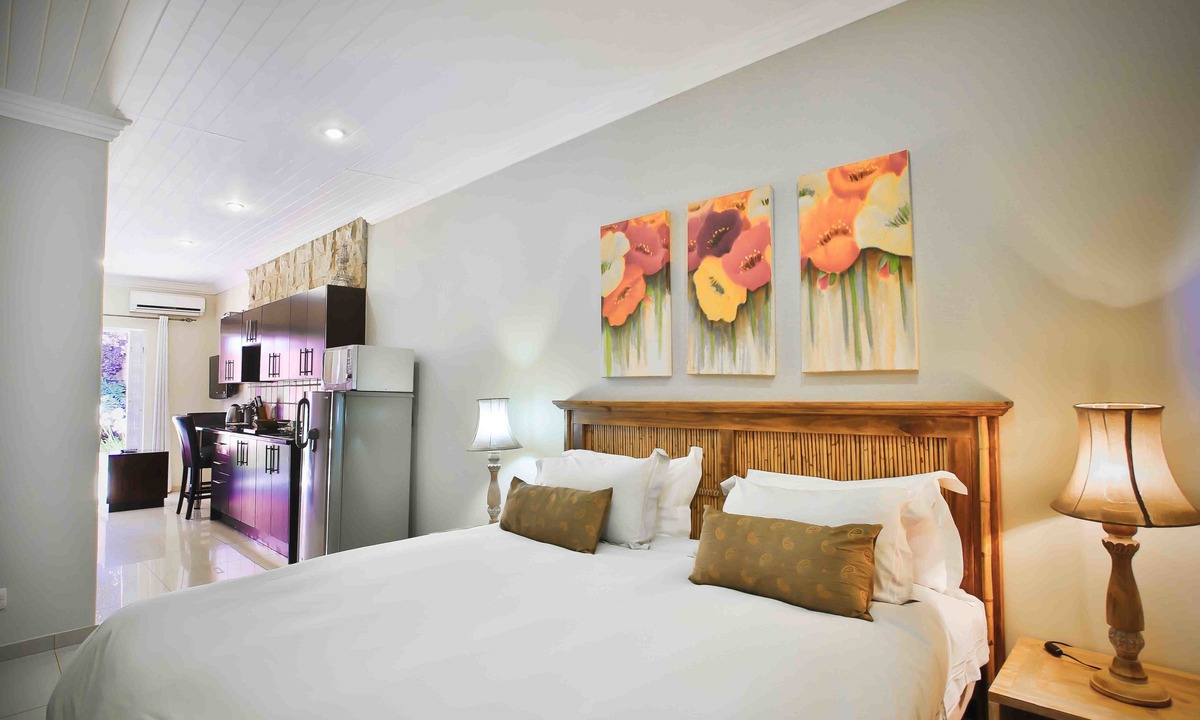 Centurion Apartment | Accommodation @ Van's
