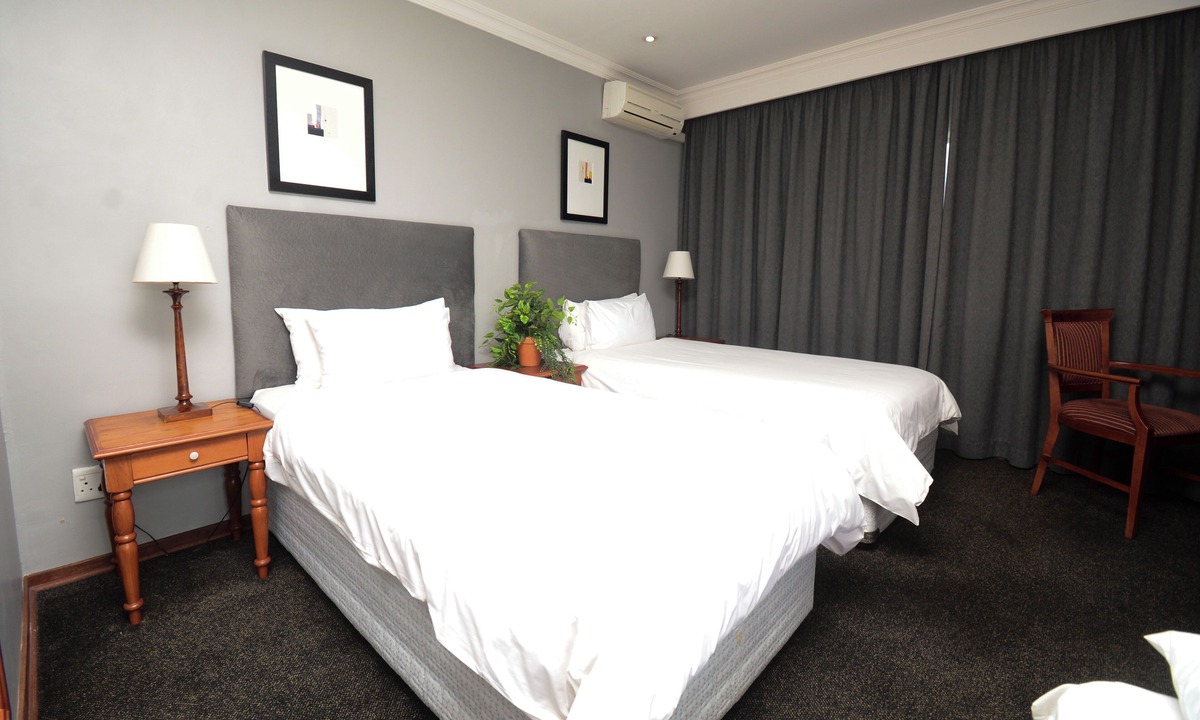 Maluti a Phofung Hotel | Protea Hotel by Marriott Harrismith Montrose