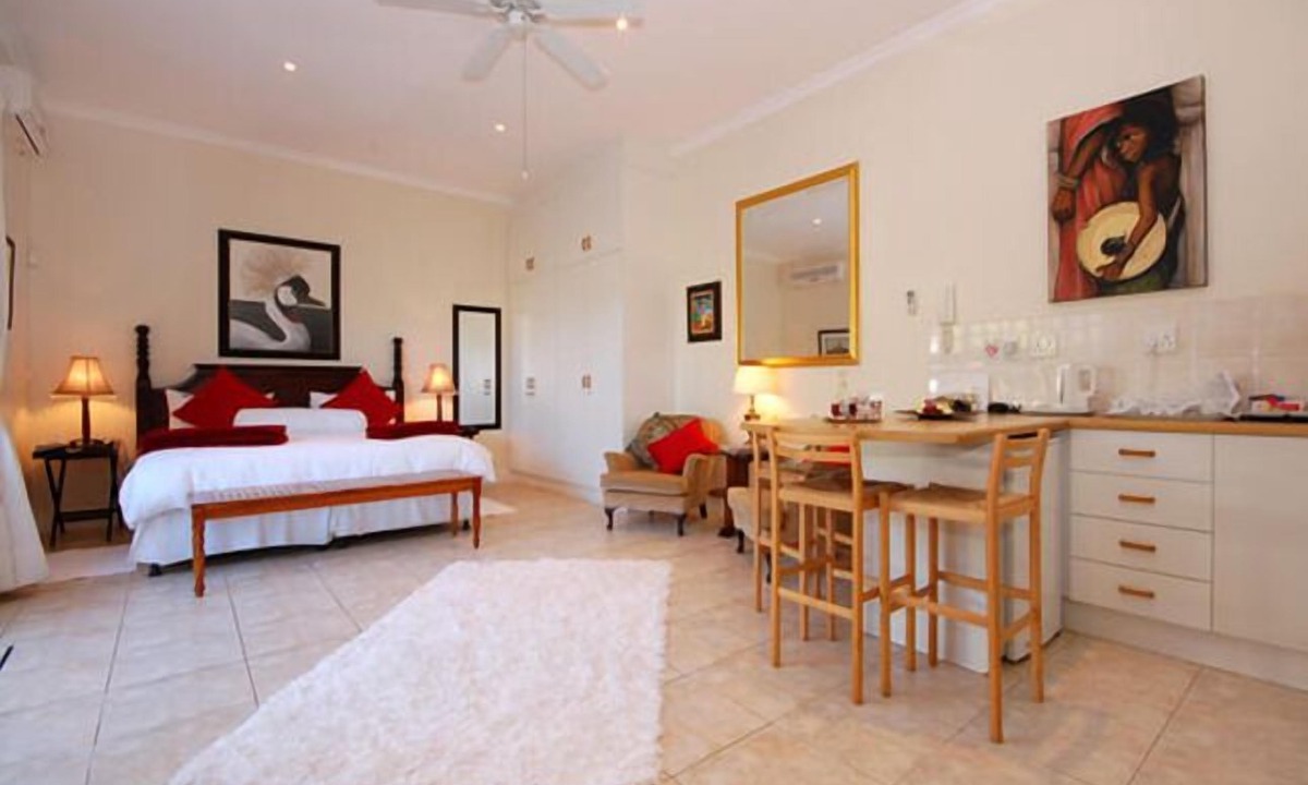 Summerstrand House | Anchorage Guest House