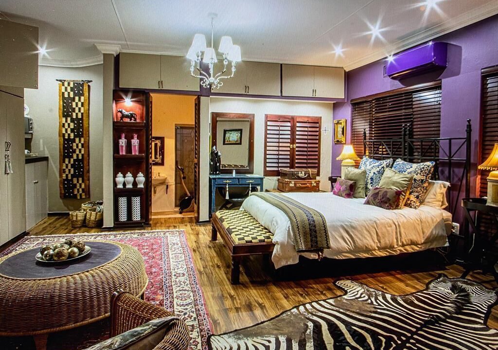 Newcastle Hotel | The Tuscan Garden Guesthouse