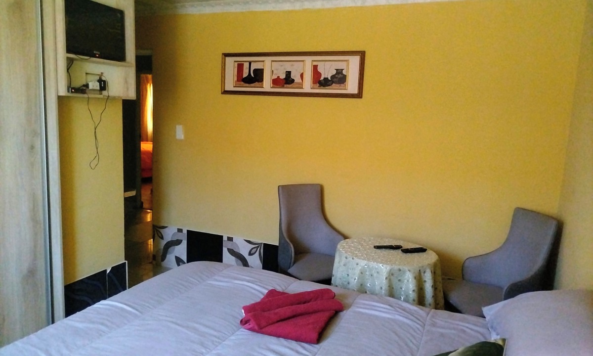 Phuthaditjhaba Bed & Breakfast | Lethabo Mountain View Guest House Cheap