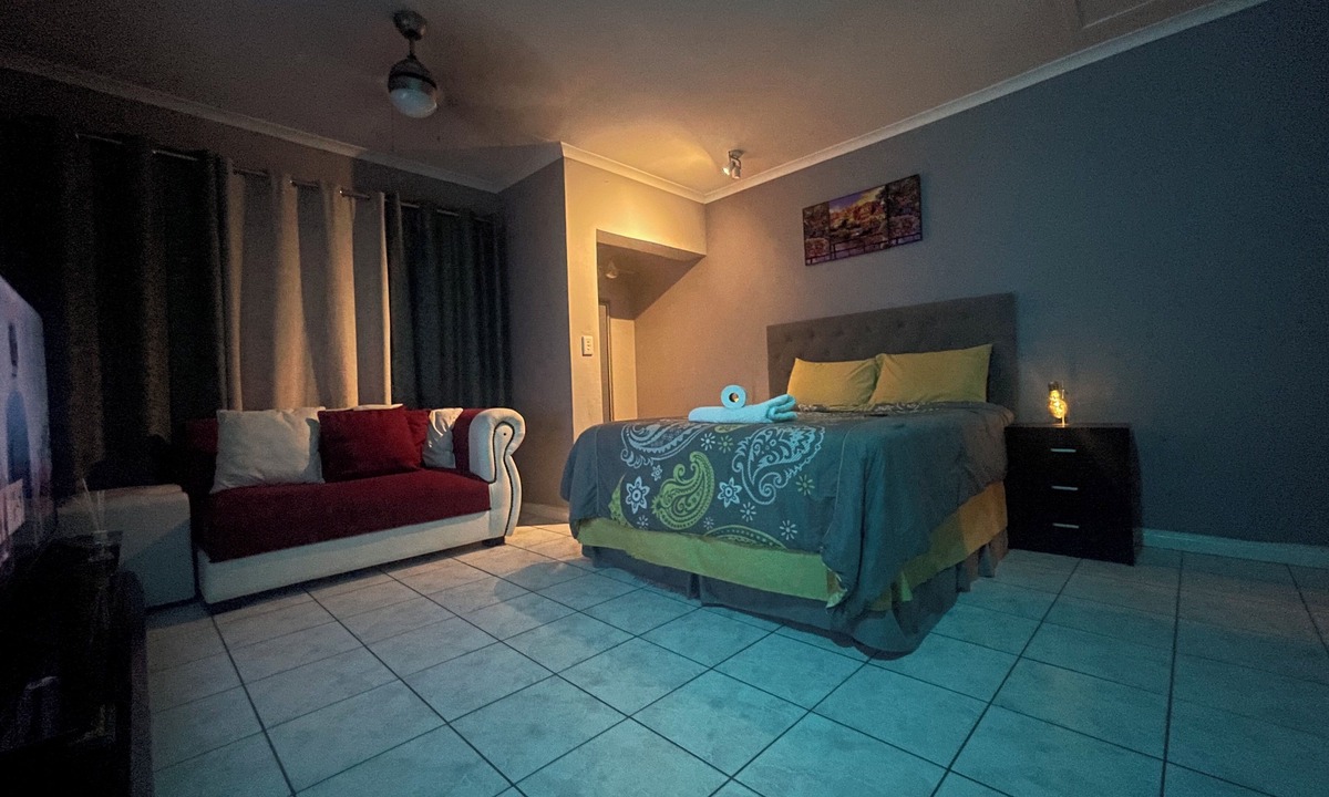Parklands Bed & Breakfast | Zoe & Saint