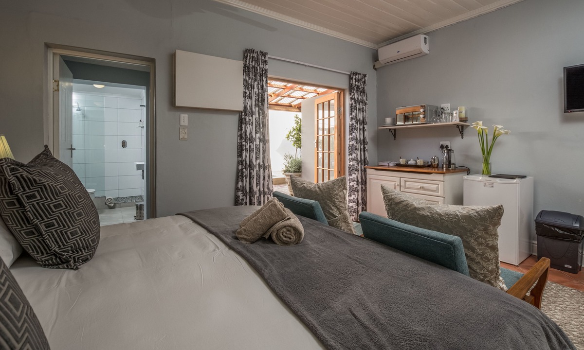 Grahamstown House | Bartholomew's Loft