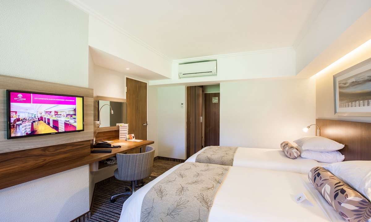 Mowbray Hotel | City Lodge Pinelands