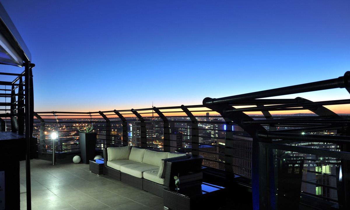 Braamfontein Hotel | The Parktonian All Suite Hotel