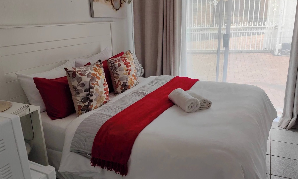 Randpark Ridge House | Cosy En-suite Studio