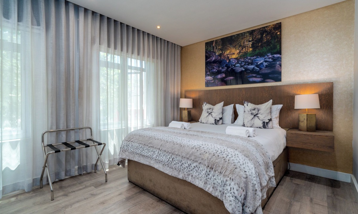 Stellenbosch Central Hotel | 107 Dorpstraat Boutique Hotel