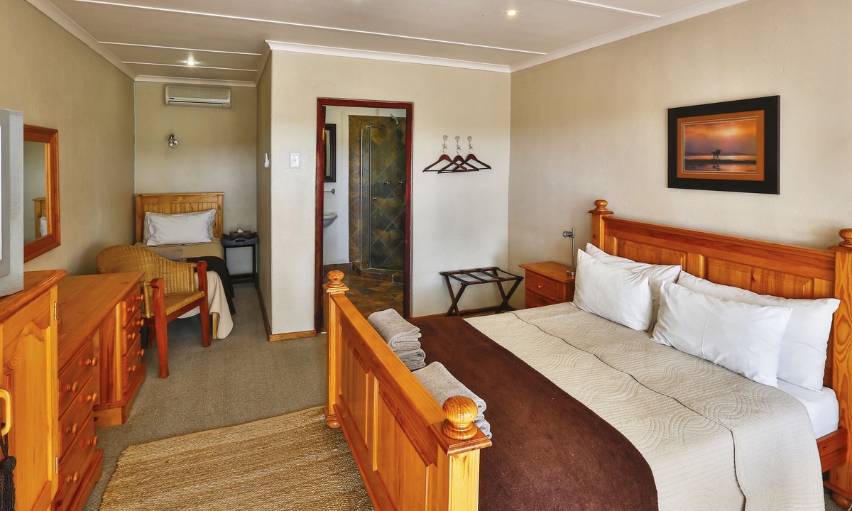 Beaufort West House | Olive Grove Guest Farm