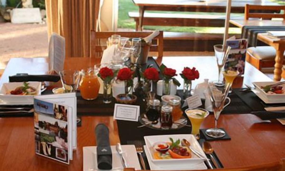 Piet Retief Bed & Breakfast | Dusk to Dawn Guesthouse