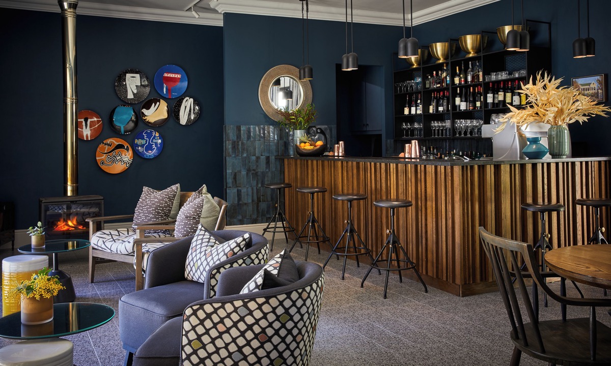 Greater Hermanus Hotel | The Thatch House Hermanus