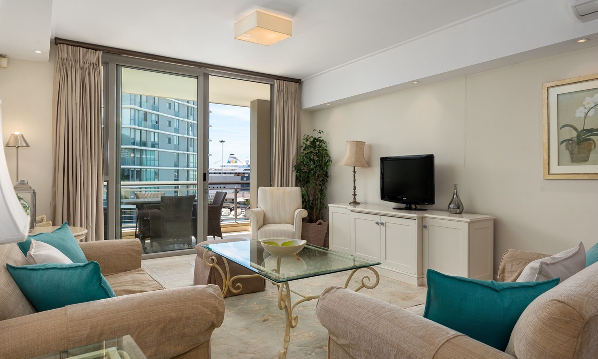 Victoria and Alfred Waterfront Apartment | Leisure Living on the Canals