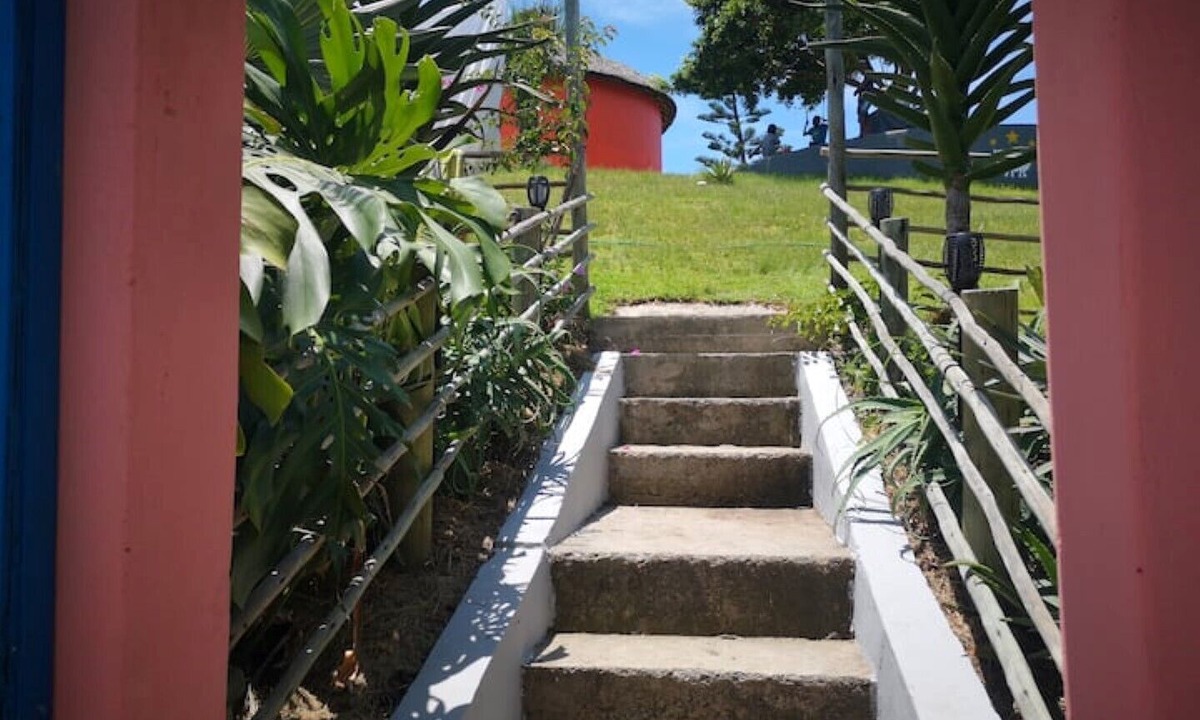 Mdumbi Cabin | One gras hut in Coffee Bay