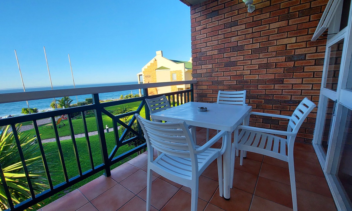 Summerstrand Apartment | First Group Brookes Hill Suites