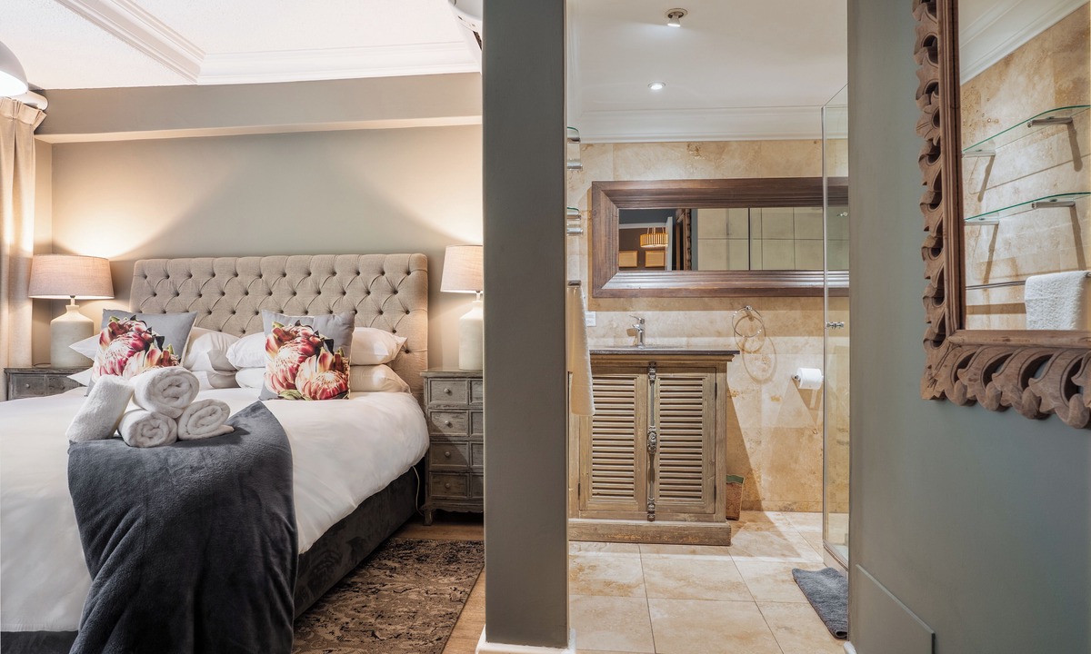 Stellenbosch Central Apartment | Definitely the perfect spot in central Stellenbosch with your own balcony