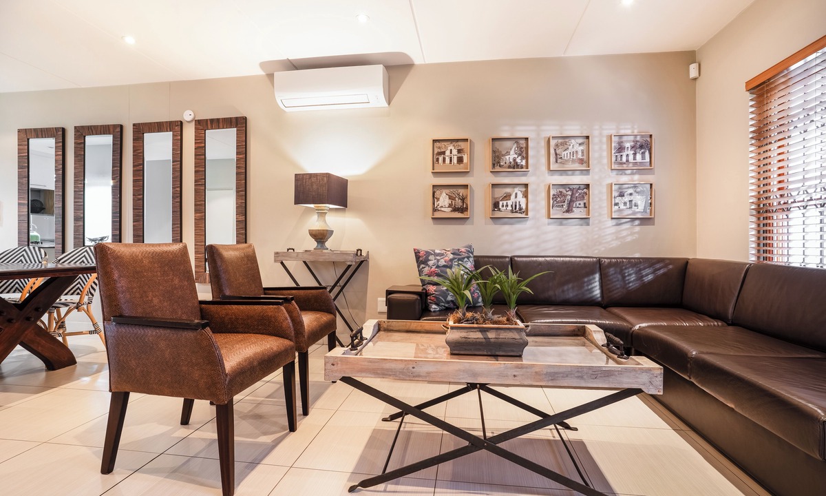 Stellenbosch Central Apartment | Spacious apartment in walking distance to wonderful restaurants in Stellenbosch