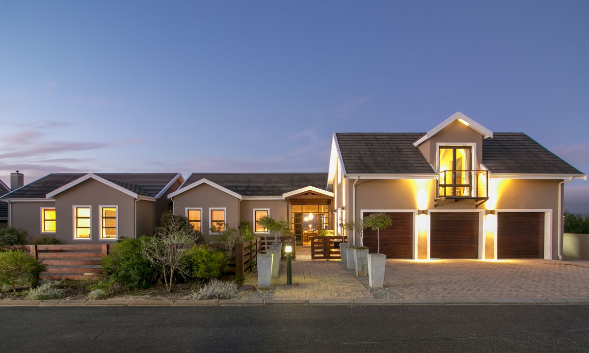 Knysna House | Pezula Lodge - Golf and family