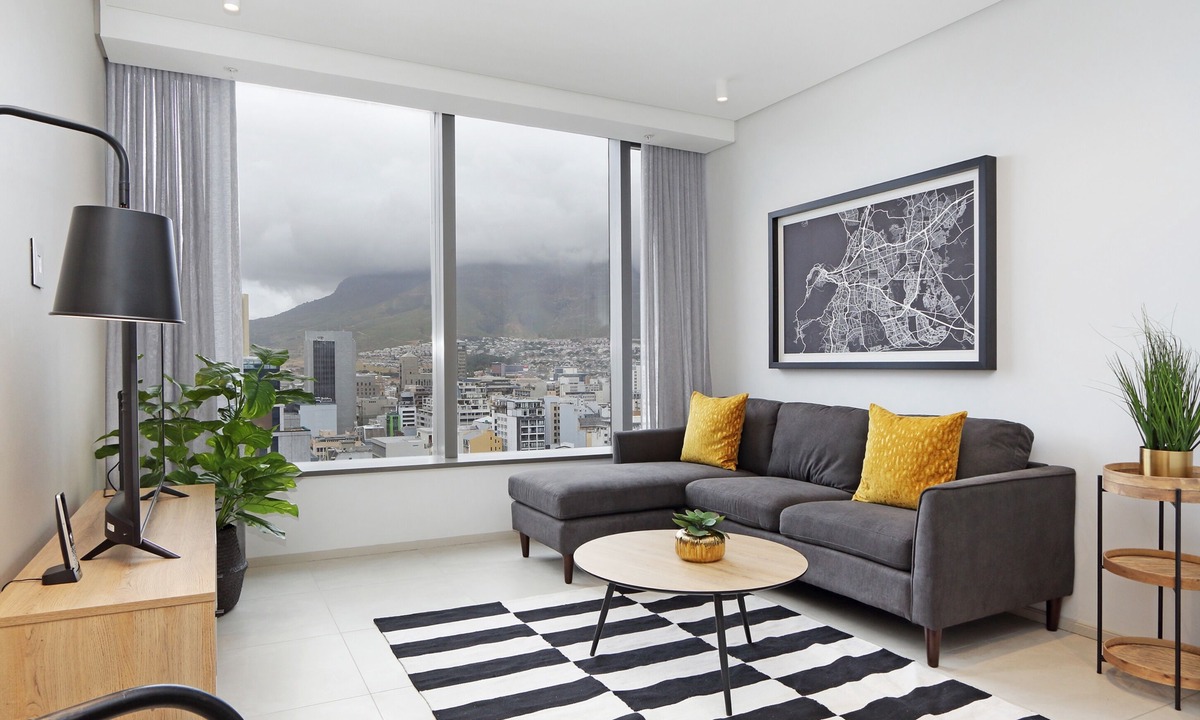 Bo'Kaap Apartment | New De Waterkant Apartment with Mountain Views