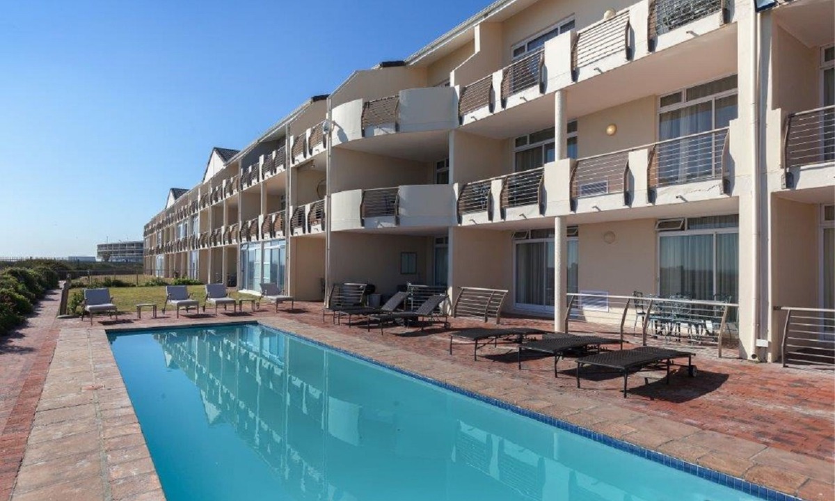 Lagoon Beach Apartment | Cape Town Beachfront Apartments At Leisure Bay