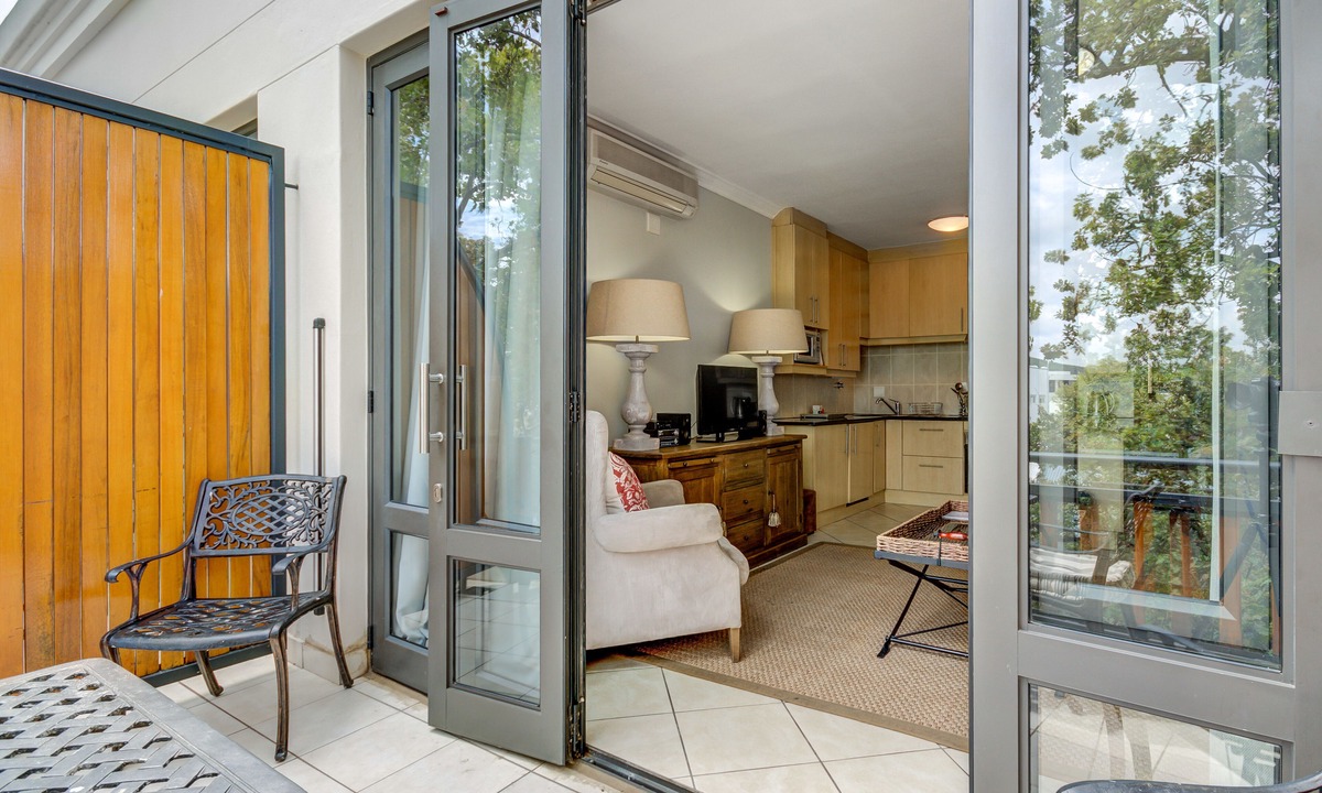 Stellenbosch Central Apartment | UniqueStay Oudehoek 1 Bedroom Apartment