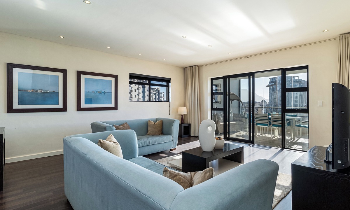 Century City Apartment | Skyline Serenity: Knightsbridge