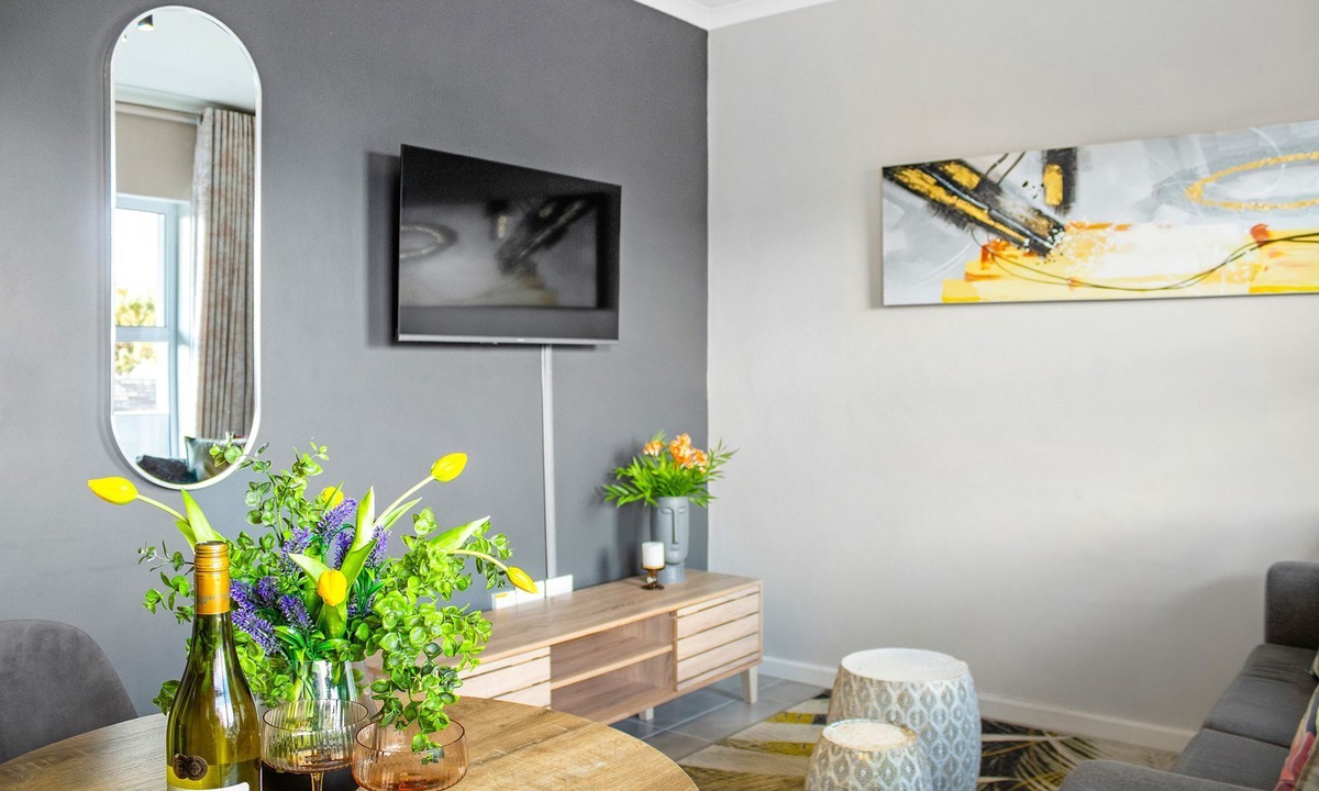 Bloubergstrand Apartment | The Orion 18 - One Bedroom Apartment, Sleeps 2