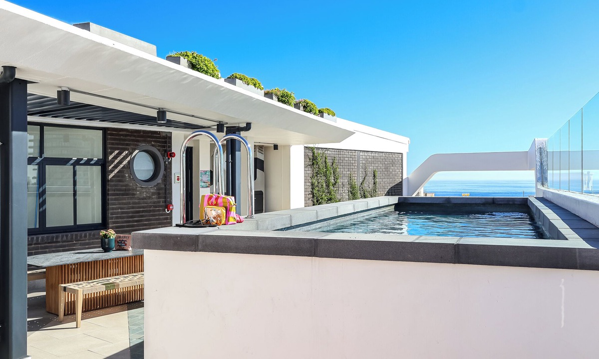 Three Anchor Bay Apartment | EIGHTY2 ON M - Fluent Serviced Apartments