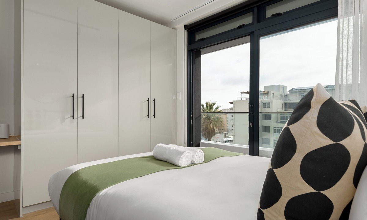 Sea Point Apartment | The Sage - Modern Studio in Vibrant Sea Point