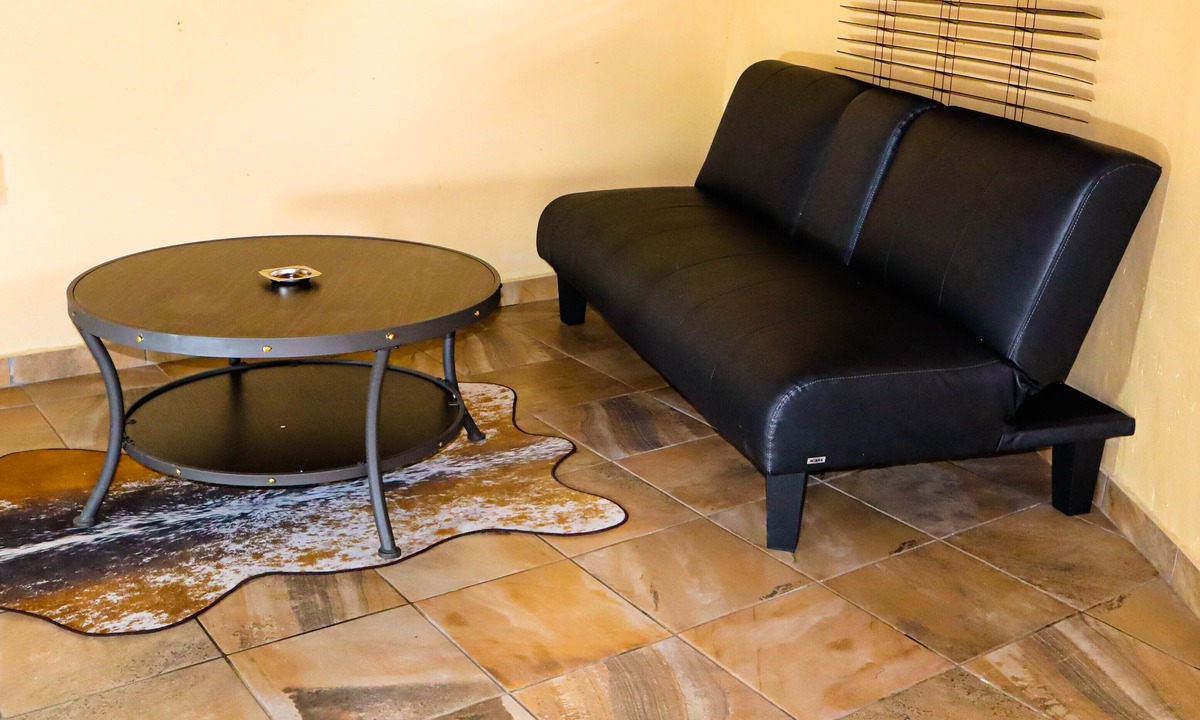 Flora Park Ski Chalet | Self Catering Chalets - Manyeleti