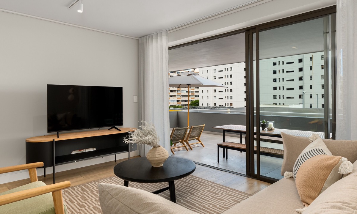 Sea Point Apartment | Designer Apartment in New Development in Sea Point