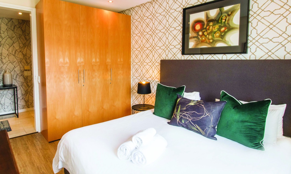 Victoria and Alfred Waterfront Apartment | Three Bedroom Apartment - fully furnished and equipped
