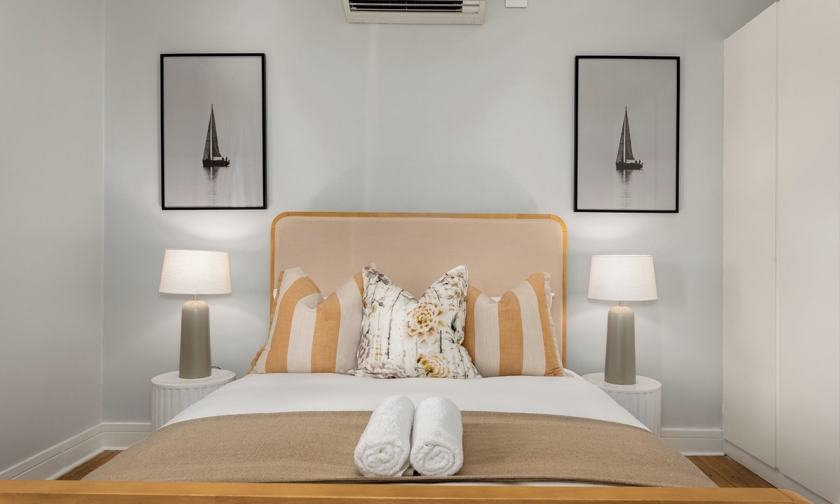 Green Point Apartment | Modern and Spacious Apartment | Balcony | Pool