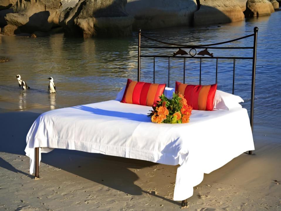 Simon's Town Bed & Breakfast | Boulders Beach Hotel and Restaurant