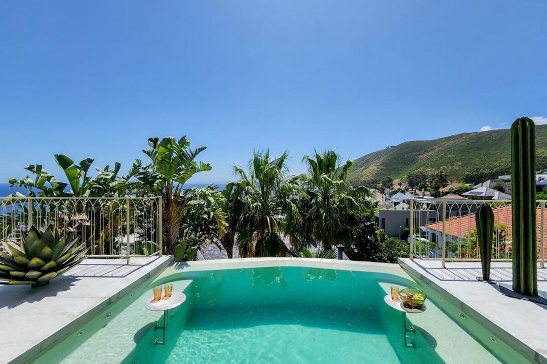 Bantry Bay Villa | Luxury high class villa in Fresnaye 8 bedroom