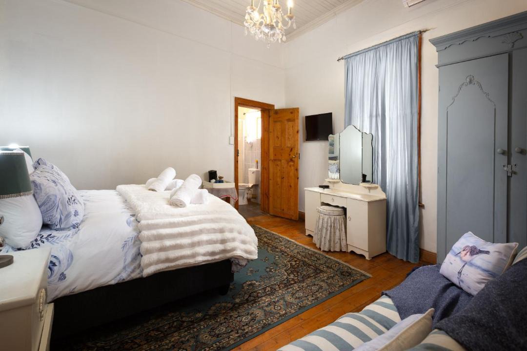 Bethulie House | The Old Watchmakers Guest House