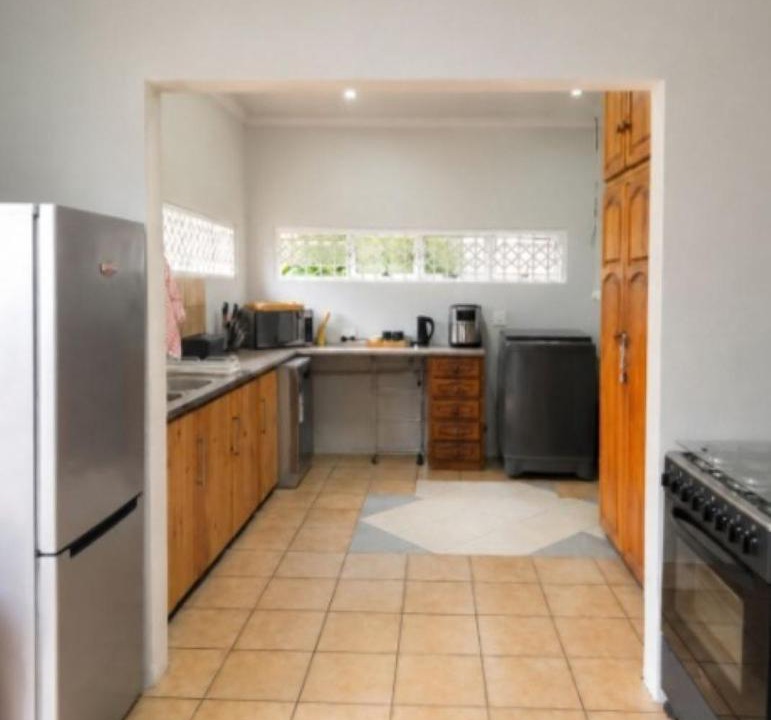 Hibberdene House | Serenity Six Beach House
