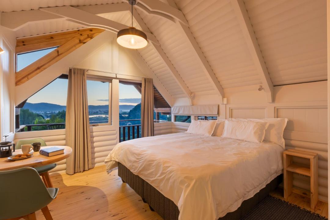 Old Place House | Abalone Lodges