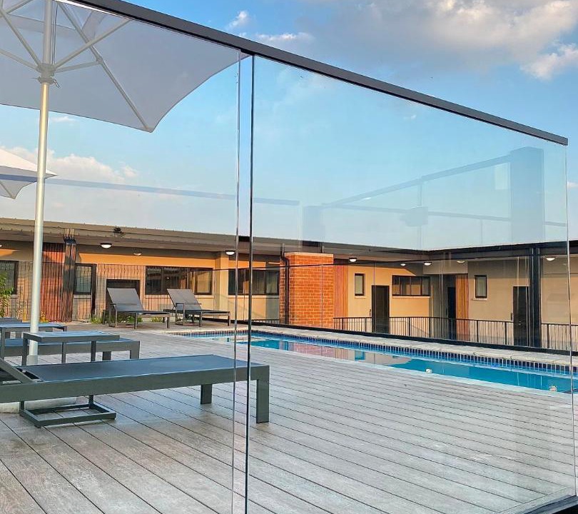 Parkwood Apartment | Rosebank Haus- rooftop living, business & leisure