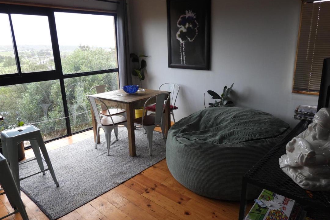 Heidelberg Apartment | Black Sunbird Retreat