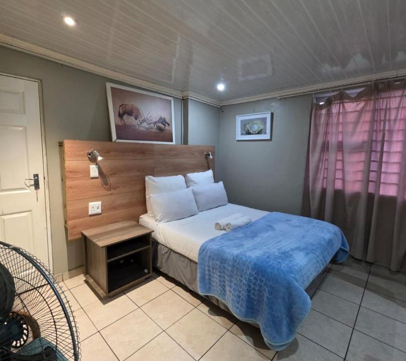 Eikenbosch House | Pambazuko Guest House