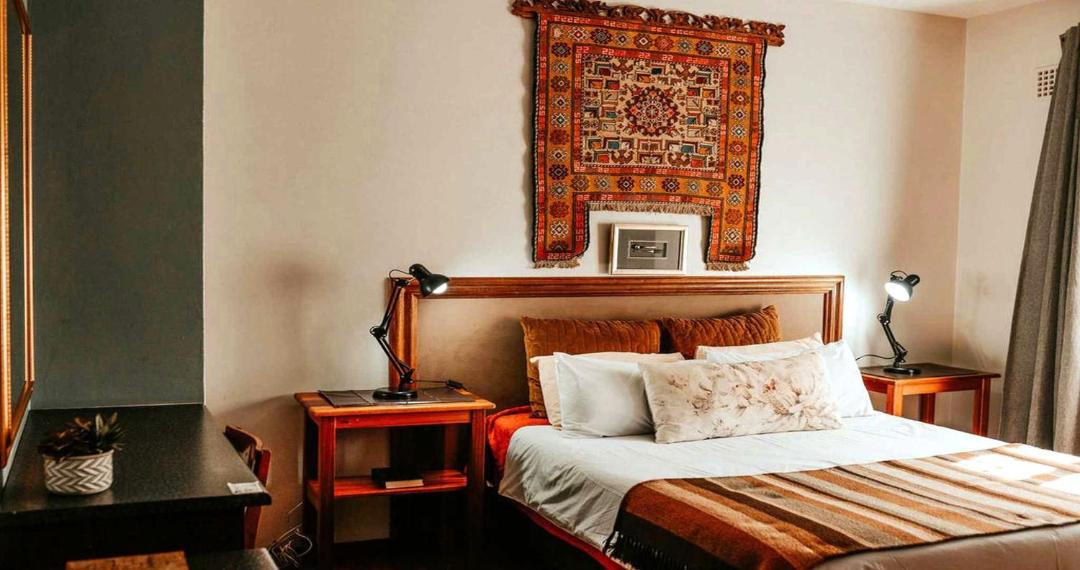 Rustenburg House | Ons Dorpshuis Guesthouse