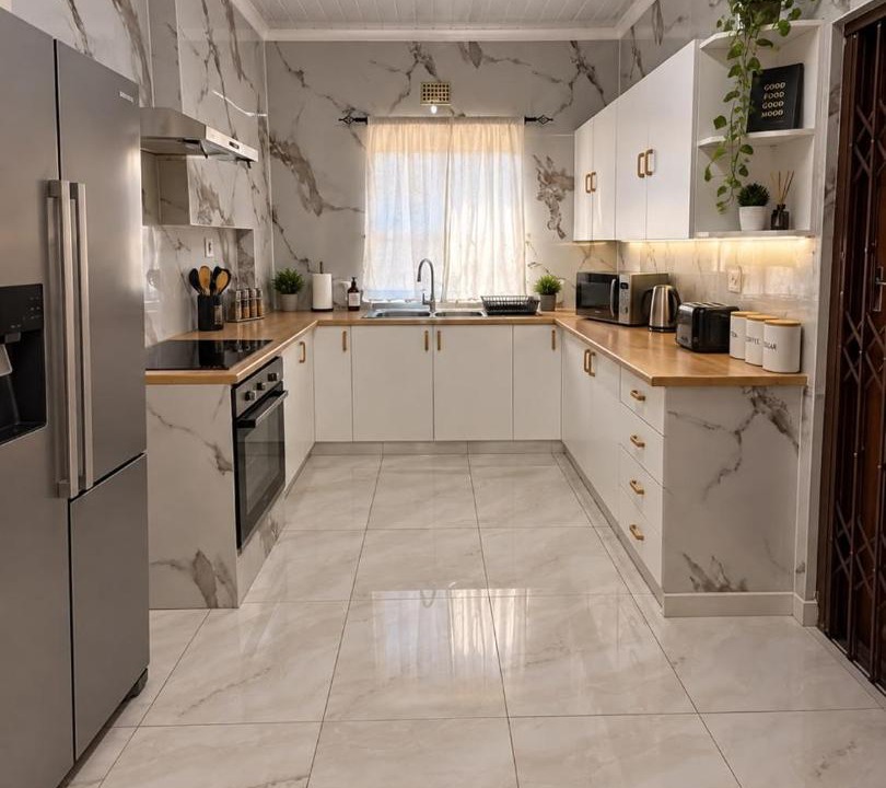 Lansdowne Apartment | 6 sleeper selfcatering