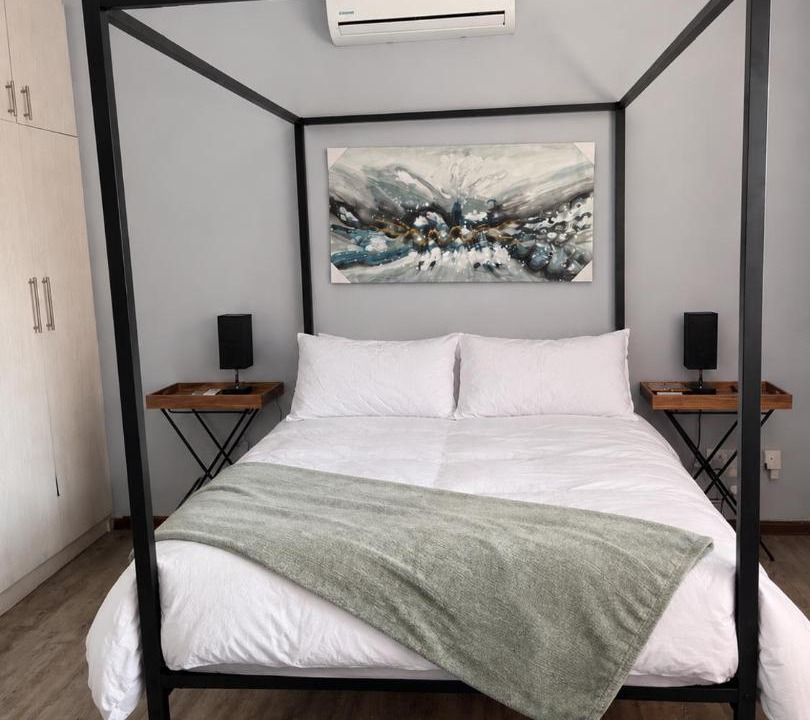 Strand Apartment | Naweek-Tassie