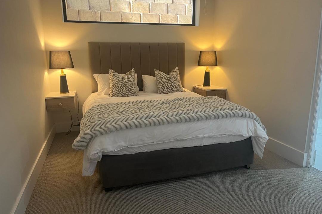Cape Town Hotel | Vine and Valley Mini