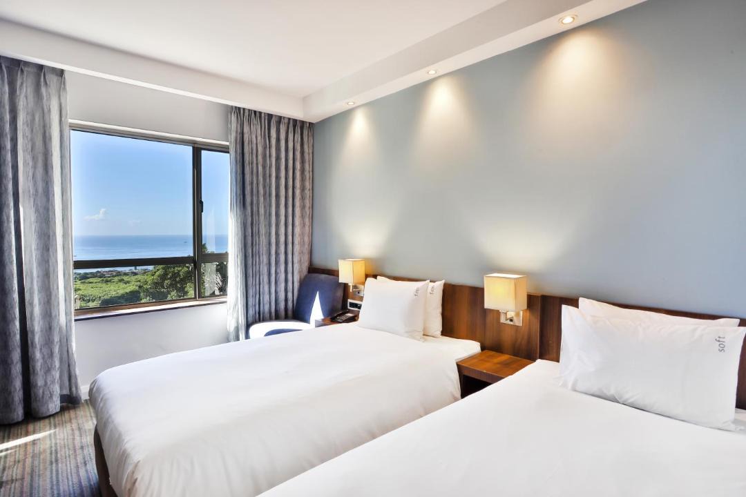 Umhlanga Ridge Hotel | Holiday Inn Express Durban - Umhlanga by IHG
