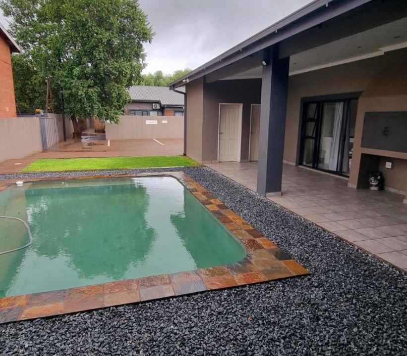 Tsantsabane Apartment | Grey Corner Guesthouse