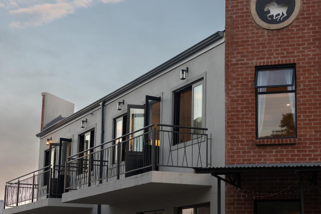 Nottingham Road Apartment | 2 Polo Suite Gowrie Village