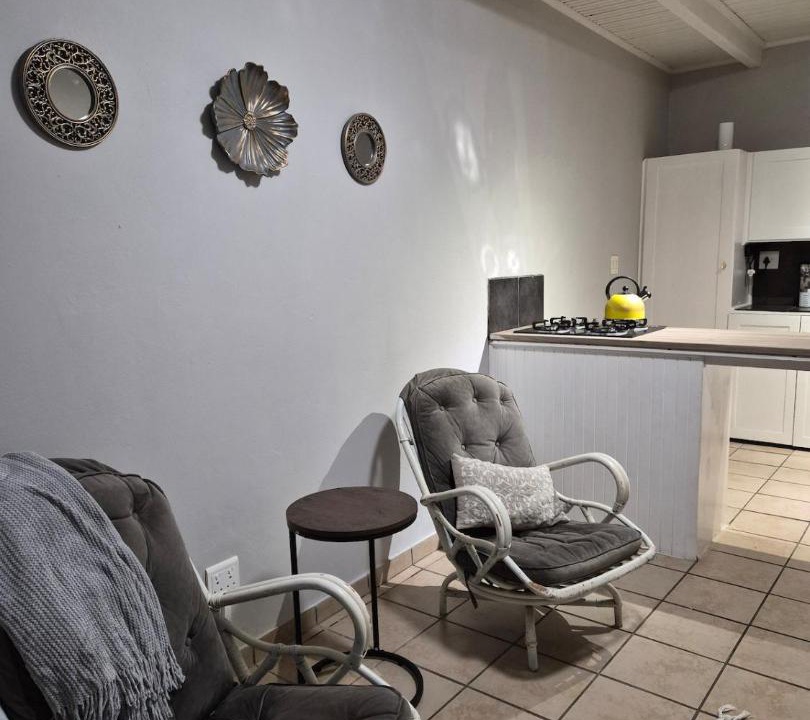 Gonubie Apartment | 52 on 2nd Self-catering accommodation