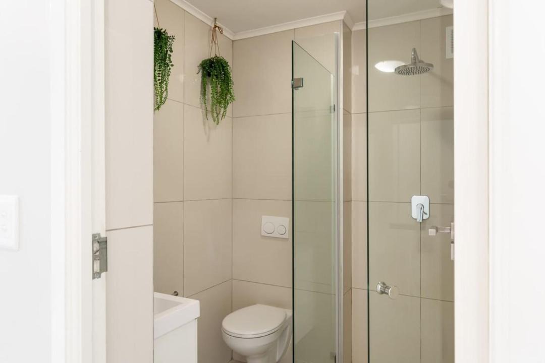Observatory Apartment | Paragon Urbane Central Modern Rooftop Pool